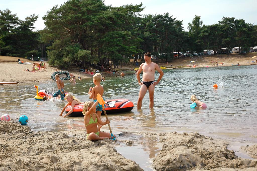 Camping Blauwe Meer Nv Hotel ลอมเมล ภายนอก รูปภาพ